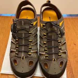 Eddie Bauer Brown and Yellow Men's Sandals